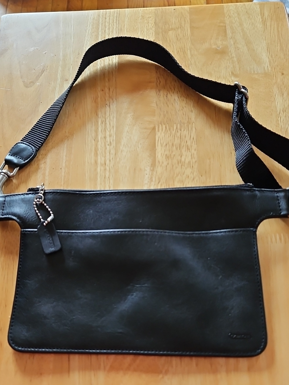 Coach Vintage 80's Belt Bag/Fanny Pack Gloved Tan Black Leather